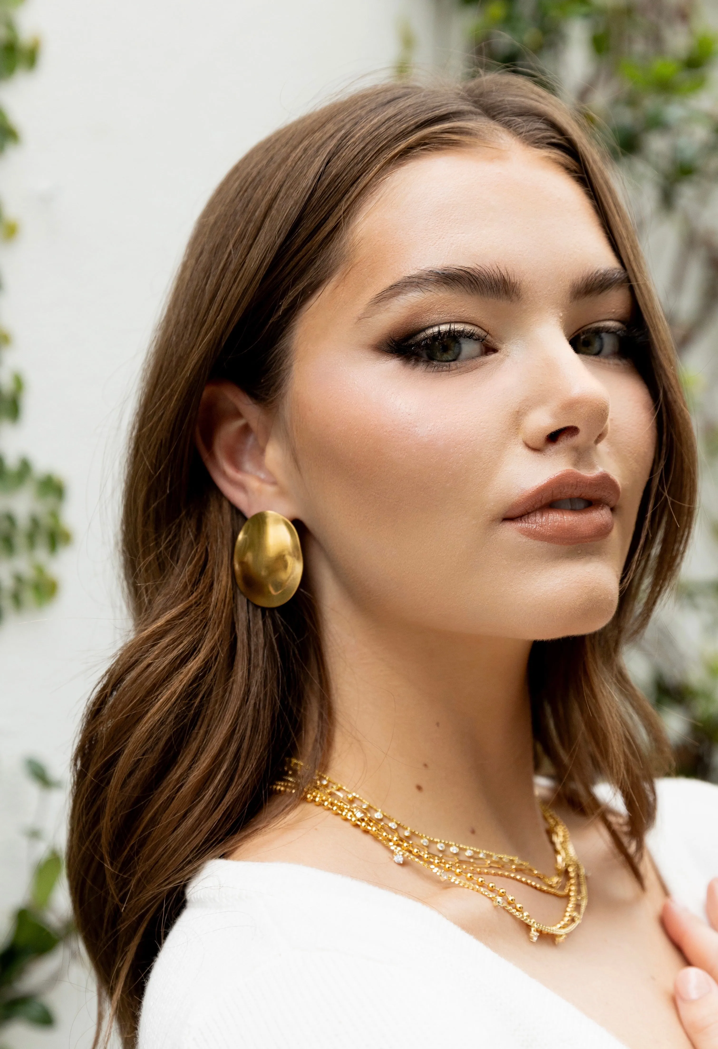 Vanessa Oval Statement Earring